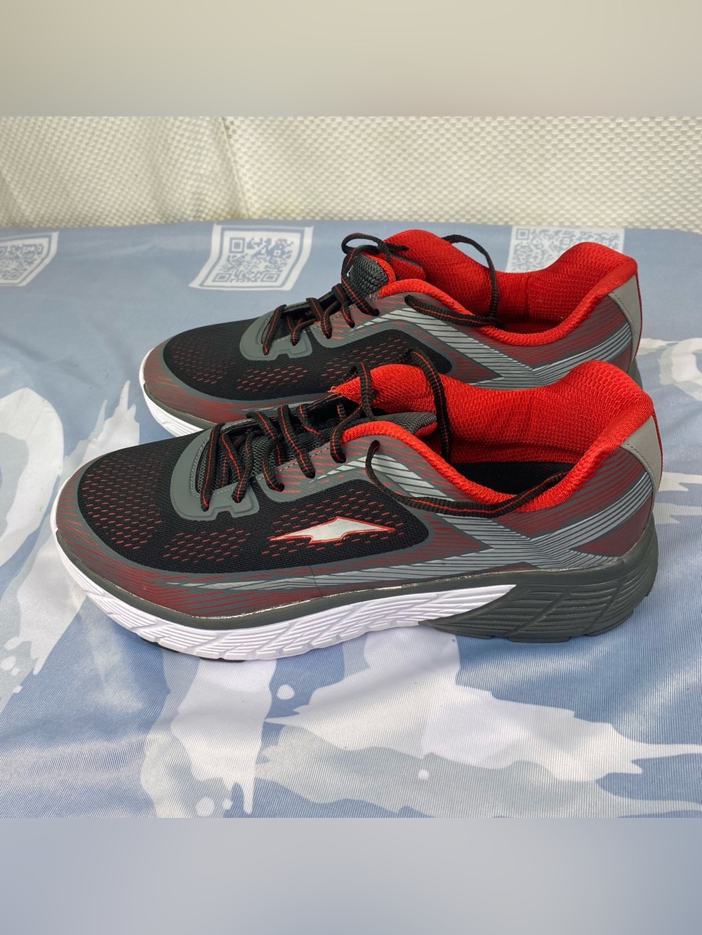 AVÍA enduropro comfort lite footped  size 12